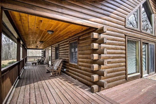 Comfortable Log Home about 4 Miles to Shenandoah River image 23